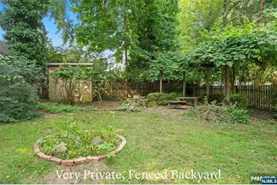 332 Harold Avenue, Leonia, NJ 07605 - Photo 25