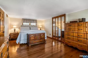 321 Thomas Ave, Lyndhurst Township, NJ 07071 - Photo 23