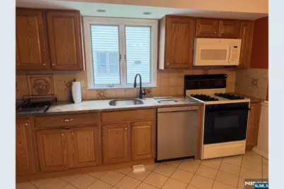 87 McKinley Avenue, Lodi, NJ 07644 - Photo 3