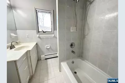 408A Catherine Street, Fort Lee, NJ 07024 - Photo 11