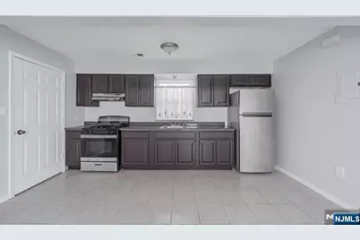 234 4th Street 1 #1, Newark, NJ 07107 - Photo 5