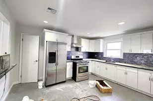 815 Fairview Ln 2nd Fl, Fort Lee, NJ 07024 - Photo 3
