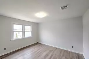 815 Fairview Ln 2nd Fl, Fort Lee, NJ 07024 - Photo 5