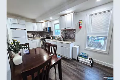 21 King Street 2 #2, Haledon, NJ 07508 - Photo 3