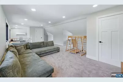266 Wayne Avenue, River Edge, NJ 07661 - Photo 35