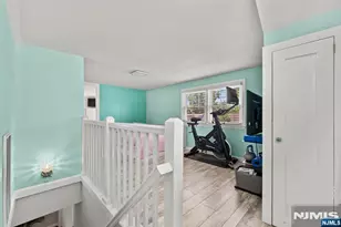 10 Dale Dr, Fairfield, NJ 07004 - Photo 21
