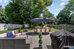 10 Dale Dr, Fairfield, NJ 07004 - Photo 43