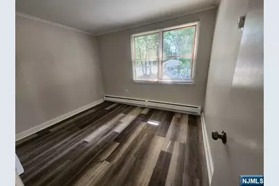 39 Mount Washington Drive, Clifton, NJ 07013 - Photo 3