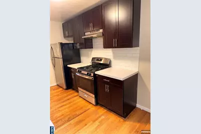 256 Undercliff Avenue 1 #1, Edgewater, NJ 07020 - Photo 7
