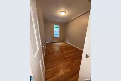 256 Undercliff Avenue 1 #1, Edgewater, NJ 07020 - Photo 15