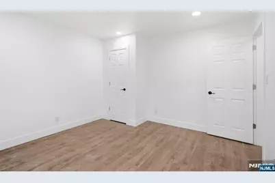 284 2nd Avenue, Newark, NJ 07107 - Photo 5