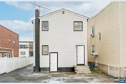 284 2nd Avenue, Newark, NJ 07107 - Photo 45