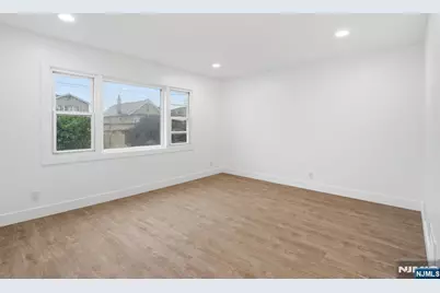 284 2nd Avenue, Newark, NJ 07107 - Photo 19