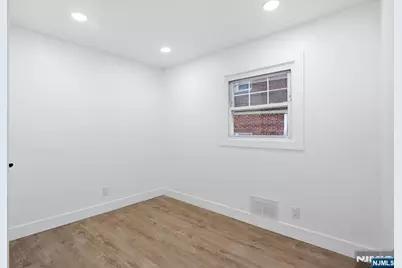 284 2nd Avenue, Newark, NJ 07107 - Photo 13