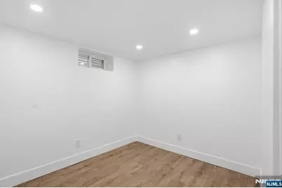 284 2nd Avenue, Newark, NJ 07107 - Photo 39
