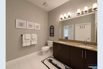1123 Riverview Avenue 123 #123, Englewood, NJ 07631 - Photo 19