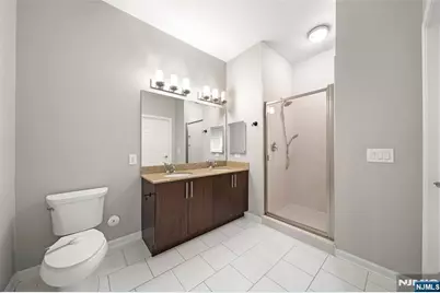 1123 Riverview Avenue 123 #123, Englewood, NJ 07631 - Photo 17