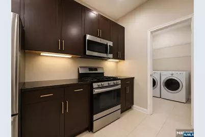 1123 Riverview Avenue 123 #123, Englewood, NJ 07631 - Photo 5