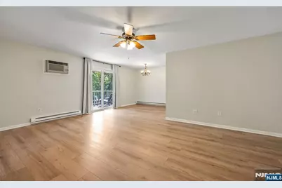 15 Cottage Unit 15-1B #Unit 15-1B, Midland Park, NJ 07432 - Photo 5