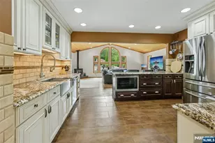 68 Lake St, Upper Saddle River, NJ 07458 - Photo 17