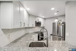 223 Village Cir Dr, Fort Lee, NJ 07024 - Photo 7