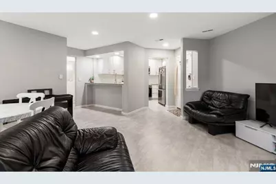 223 Village Circle Drive, Fort Lee, NJ 07024 - Photo 3