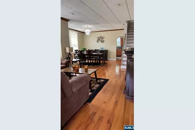 9 Guenther Place, Passaic, NJ 07055 - Photo 5