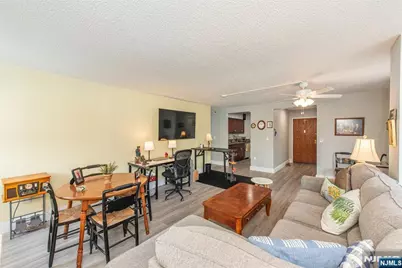 300 Main Street 301 #301, Little Falls Township, NJ 07424 - Photo 7