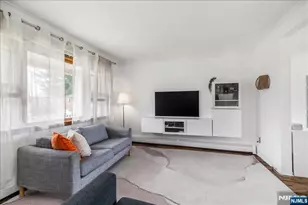 379 Kingsland Ave, Lyndhurst Township, NJ 07071 - Photo 7
