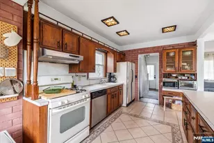 379 Kingsland Ave, Lyndhurst Township, NJ 07071 - Photo 13