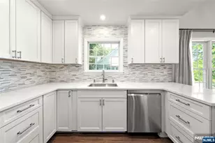 25 Woods Edge Road 25, Old Tappan, NJ 07675 - Photo 27