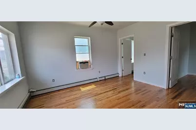 16 Prospect Avenue, Bergenfield, NJ 07621 - Photo 5