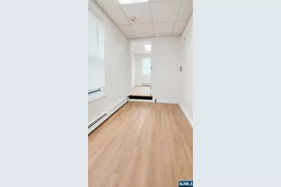 1638 Parker Avenue 2 #2, Fort Lee, NJ 07024 - Photo 5