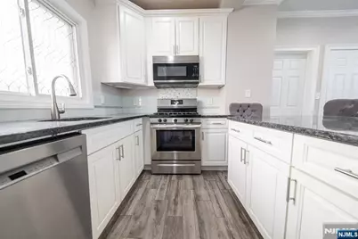 217 South Street 2 #2, Jersey City, NJ 07307 - Photo 3