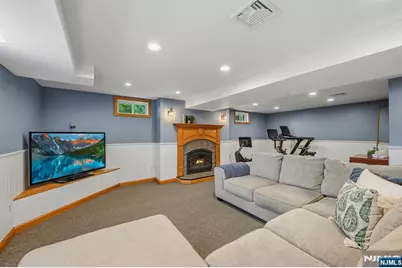 2 Hillview Place, Ramsey, NJ 07446 - Photo 17