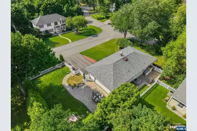 2 Hillview Place, Ramsey, NJ 07446 - Photo 27