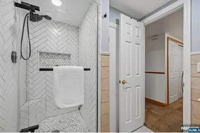 2 Hillview Place, Ramsey, NJ 07446 - Photo 23