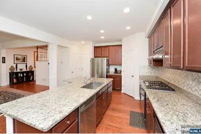 27 Winfield Drive 903 #903, Woodcliff Lake, NJ 07677 - Photo 5