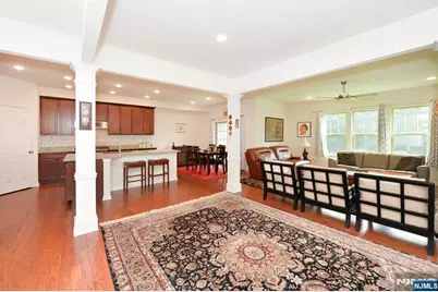27 Winfield Drive 903 #903, Woodcliff Lake, NJ 07677 - Photo 3