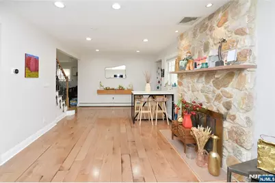 40-05 Brookside Avenue, Fair Lawn, NJ 07410 - Photo 5