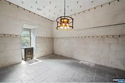 30 Mountain Avenue, Montclair, NJ 07042 - Photo 37