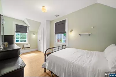 30 Mountain Avenue, Montclair, NJ 07042 - Photo 27