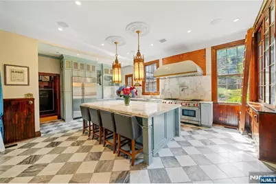30 Mountain Avenue, Montclair, NJ 07042 - Photo 3