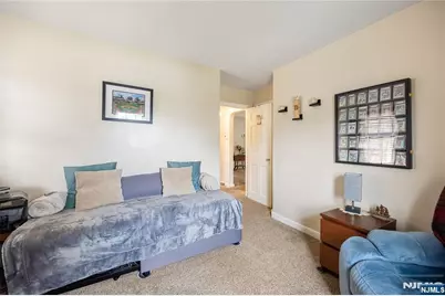 81 W Gouverneur Avenue, Rutherford, NJ 07070 - Photo 7