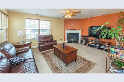 2 Station Square, Union Township, NJ 07083 - Photo 13