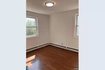 386 Lawton Avenue, Cliffside Park, NJ 07010 - Photo 3