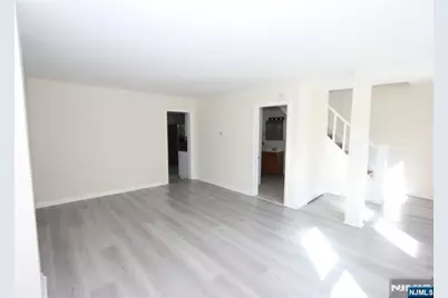 181 Midland Avenue 2 #2, Paramus, NJ 07652 - Photo 5