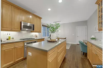 709 Fieldstone Terrace, Wyckoff Township, NJ 07481 - Photo 15