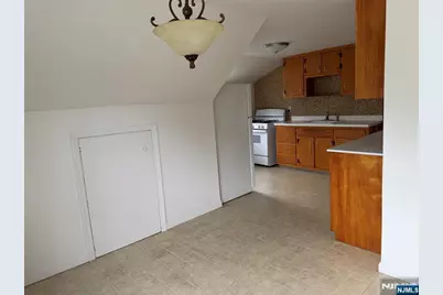654 Chase Avenue 2 #2, Lyndhurst Township, NJ 07071 - Photo 13