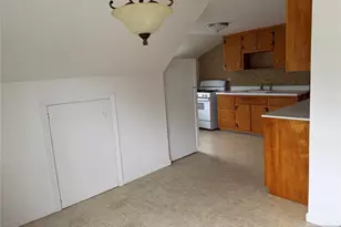 654 Chase Ave 2, Lyndhurst Township, NJ 07071 - Photo 13